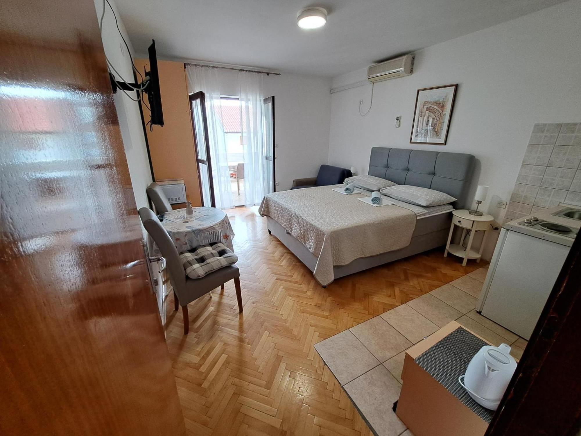 Apartmani R&B Radalj Makarska Exterior foto