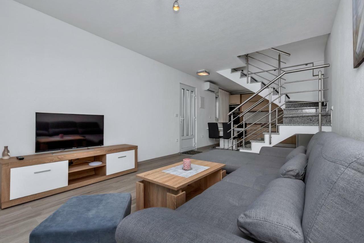 Apartmani R&B Radalj Makarska Exterior foto