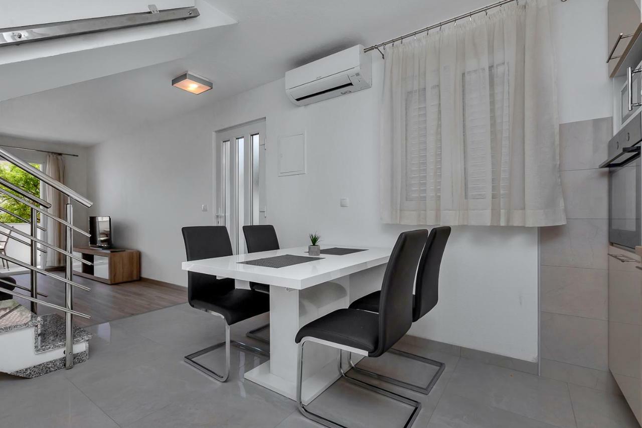 Apartmani R&B Radalj Makarska Exterior foto